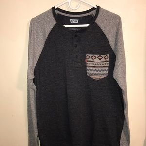 Levi long sleeve